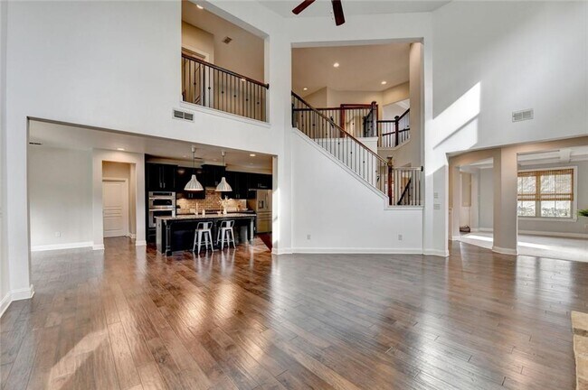 Building Photo - 2540 Maple Ridge Ln