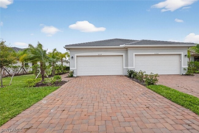 Building Photo - 2224 Dragonfruit Wy