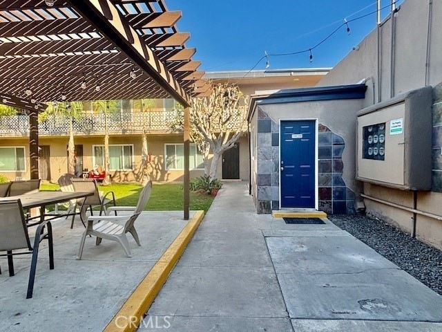 Building Photo - 1820 W Sallie Ln