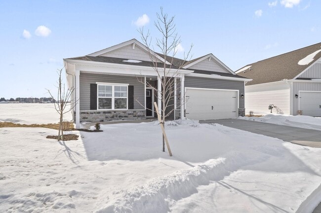 Building Photo - 511 Darliene Dr