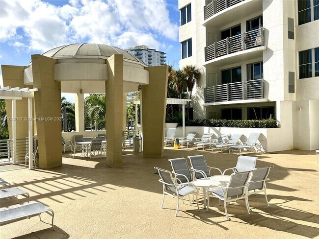 Building Photo - 1830 Radius Dr