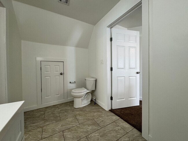 Building Photo - Remodeled Historic Home Near the Capitol, ...