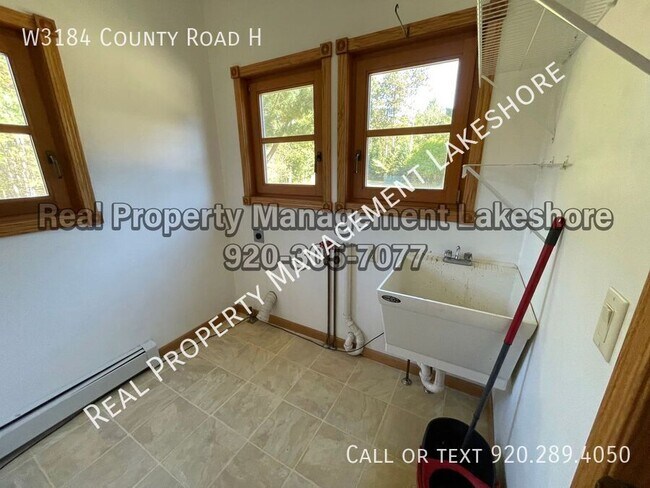 Building Photo - W3184 County Rd H