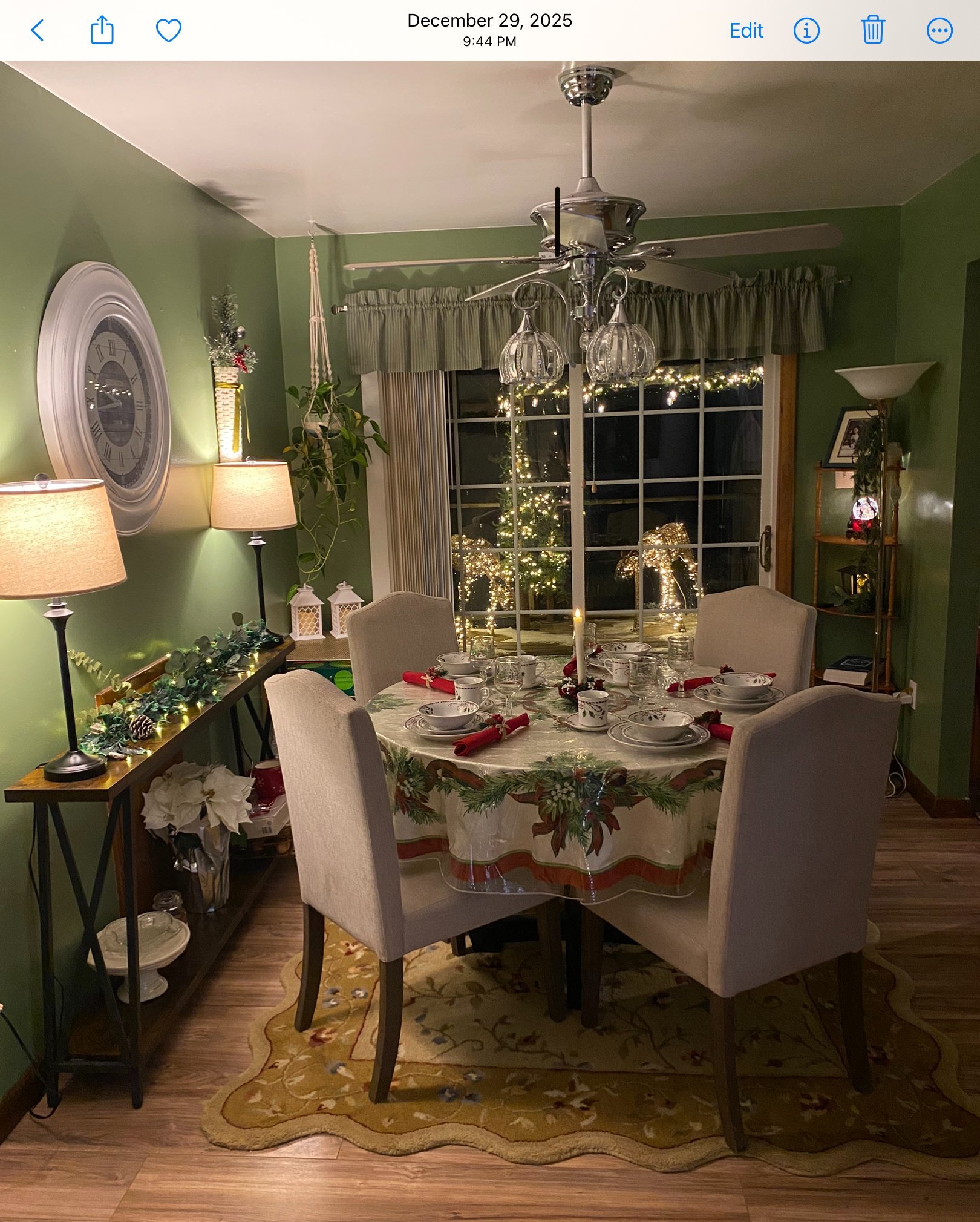 Building Photo - 1420 3rd Ave