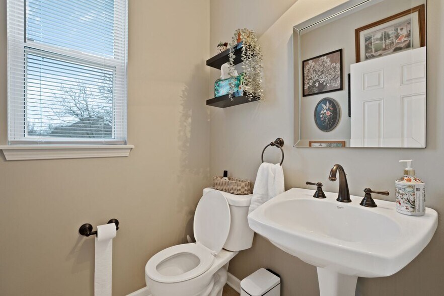 Building Photo - 25947 Campbell Ln