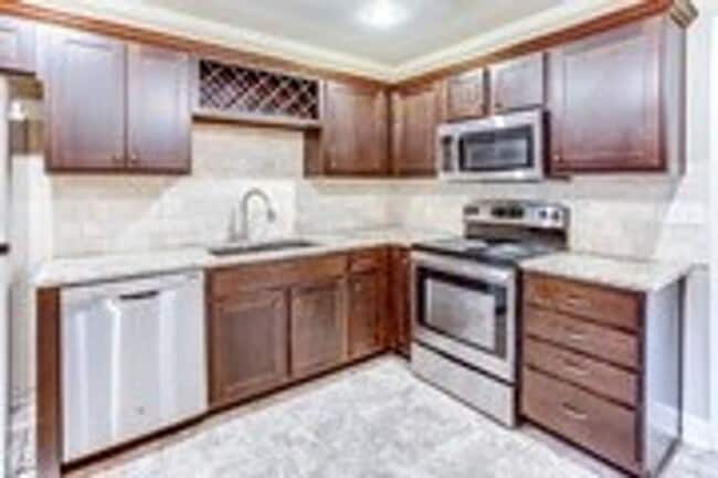 Building Photo - 50% OFF 1st Month's Rent!