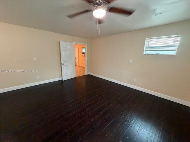 Building Photo - 518 NW 10th St