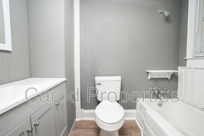 Building Photo - 136 Powder St SW