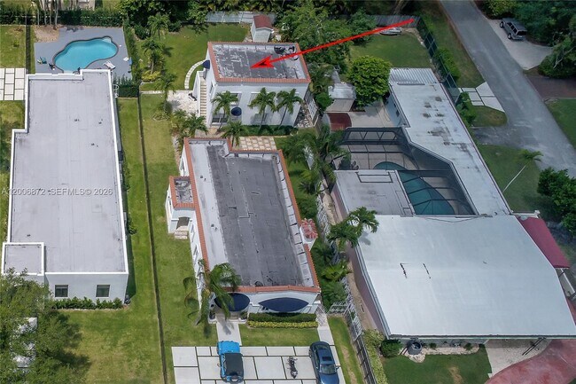 Building Photo - 5116 SW 57th Ave