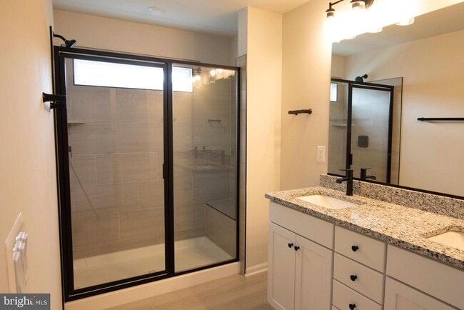 Building Photo - 4100 Bolton Ct