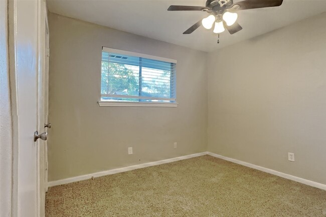 Building Photo - 2311 Whispering Wind Ln