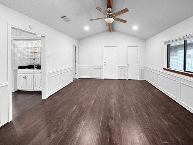 Building Photo - 2409 Glen Morris Rd