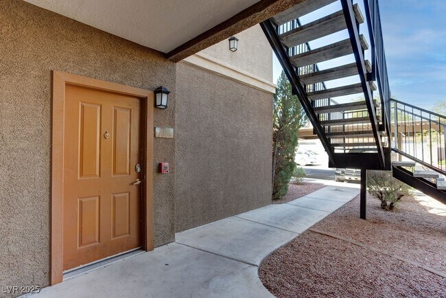 Building Photo - 2900 Sunridge Heights Pkwy