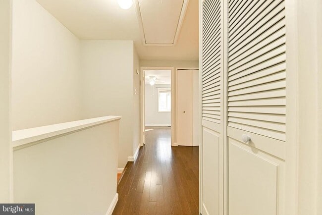 Building Photo - 6556 Frietchie Row