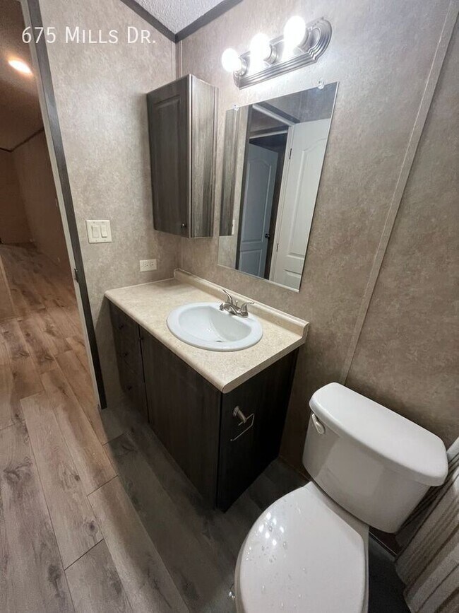Building Photo - 675 E Mls Dr