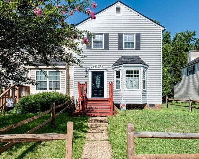 Primary Photo - Live Comfortably in Williamsburg! Spacious...