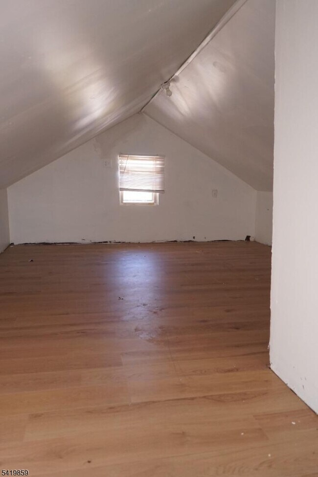 Building Photo - 430 Main St