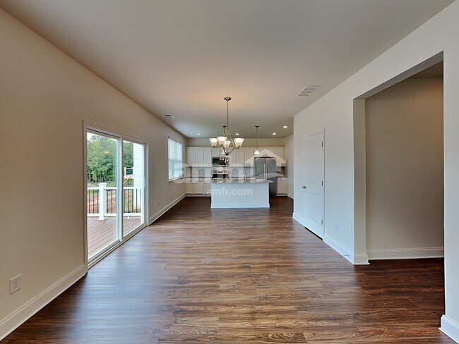 Building Photo - 6194 Bridlewood Ln