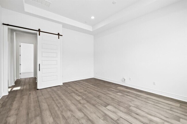 Building Photo - 240 Wellborn Rd