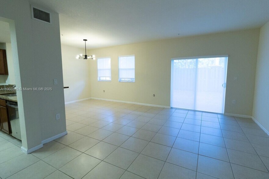 Building Photo - 8740 NW 97th Ave