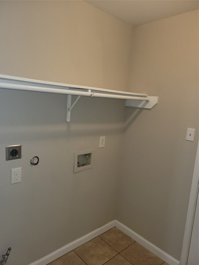 Building Photo - 8110 Cannon St