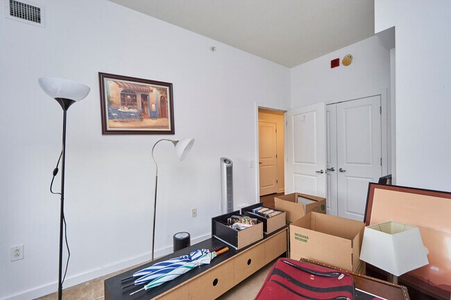 Building Photo - 475 K St NW