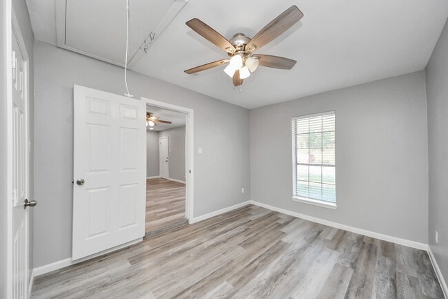 Building Photo - 7922 Sheree St