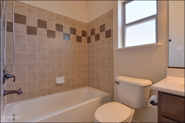 Building Photo - 14319 Owl Point Ave