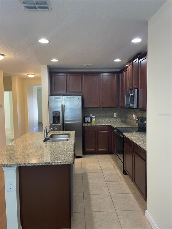 Building Photo - 318 Ardmore St