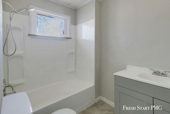Building Photo - Comfort, Convenience & Community in Lansing
