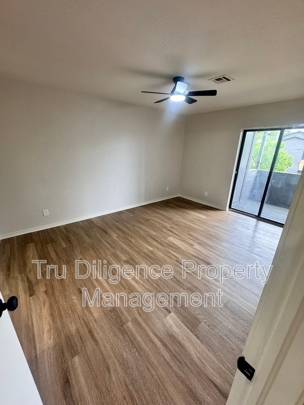 Building Photo - 14425 N Pennsylvania Ave