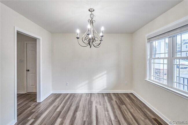 Building Photo - 5949 Autumnleaf Dr