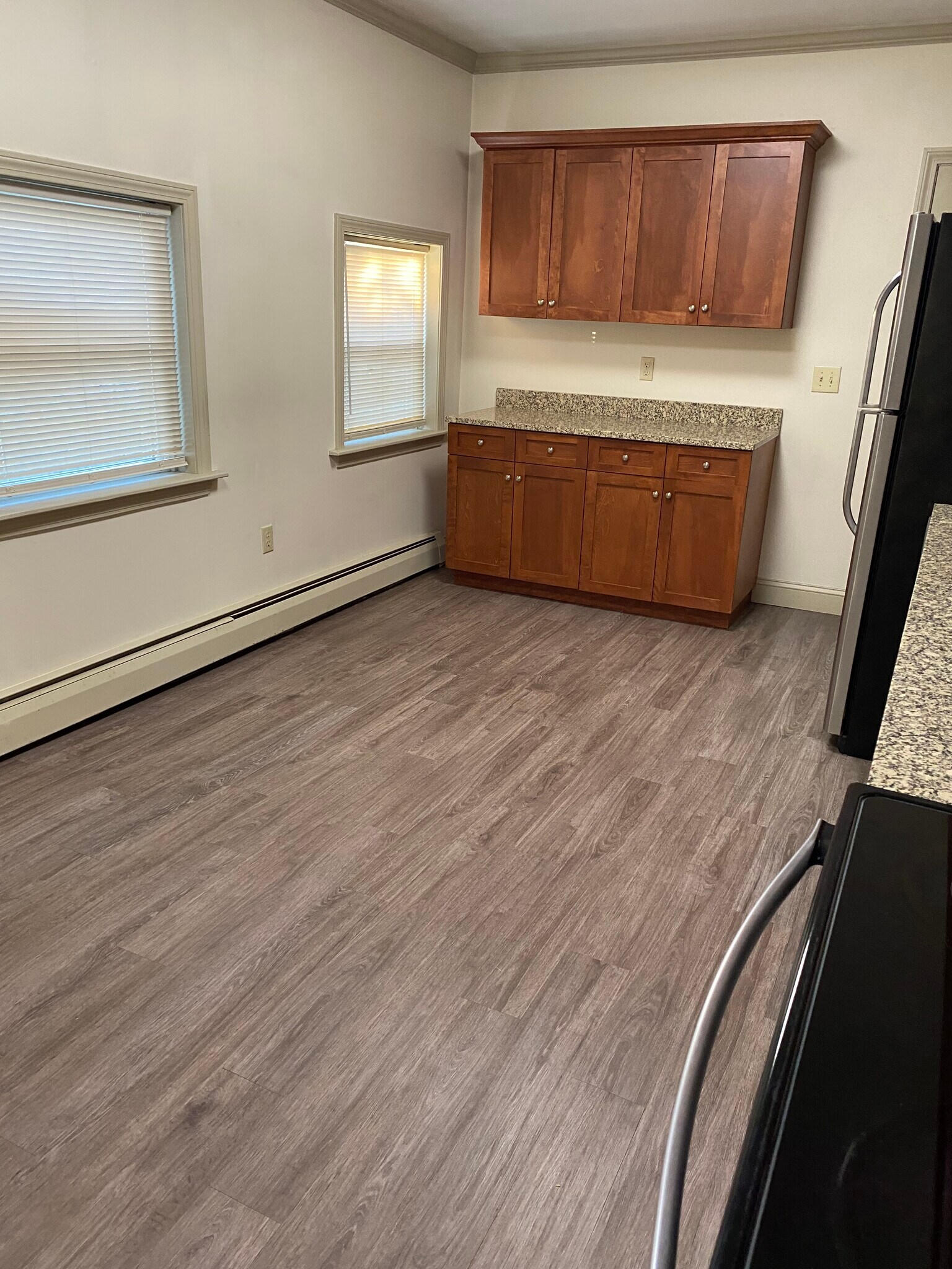 Building Photo - 20 Church St