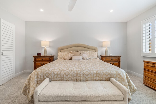 Building Photo - 39 Maximo Way