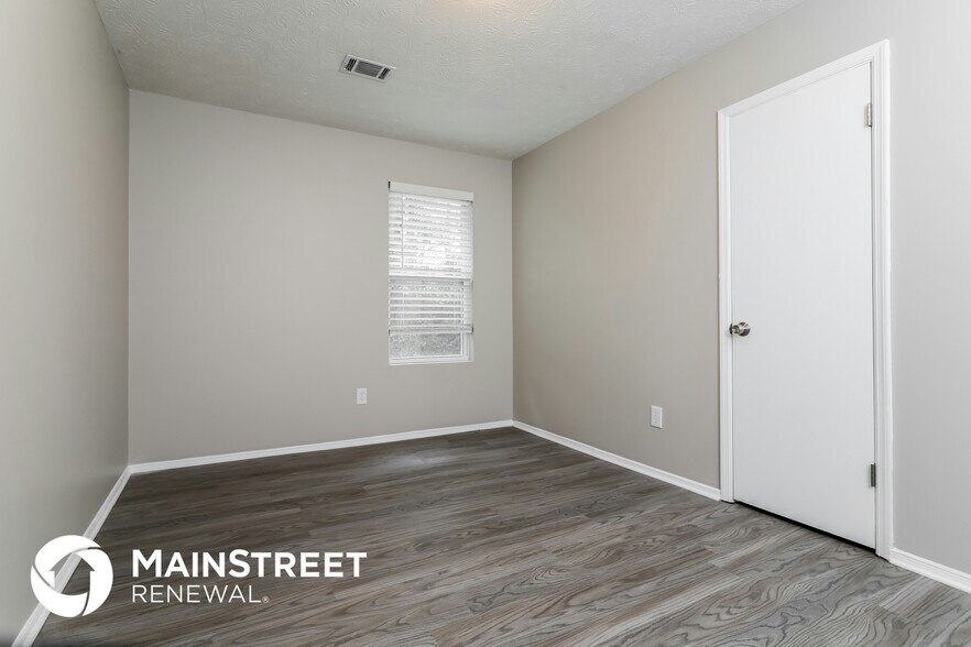 Building Photo - 689 Durham Crossing