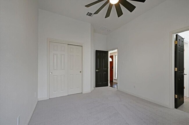 Building Photo - 1218 Canyon Maple Rd