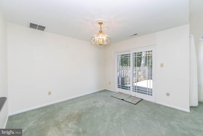 Building Photo - 178 Kettlebrook Dr