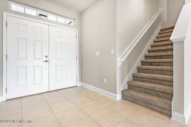 Building Photo - 342 Ness Cir