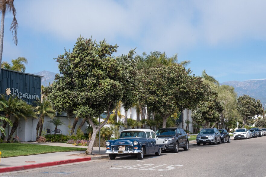 Building Photo - 4880 Sandyland Rd