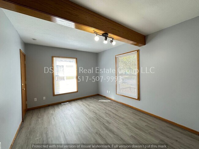 Building Photo - 1226 Clark St