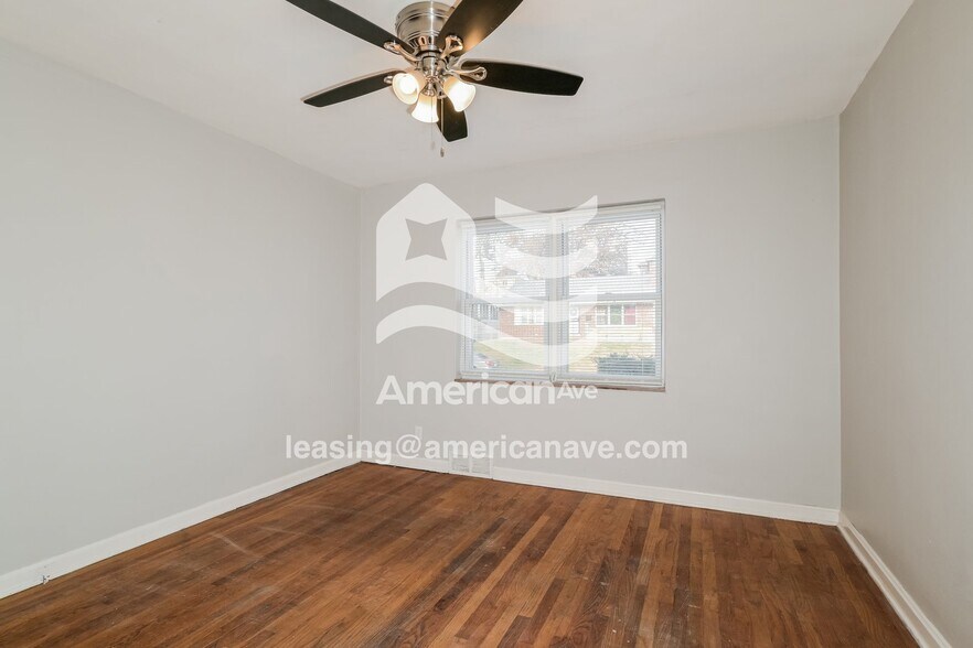 Building Photo - 6910 Groveland Dr