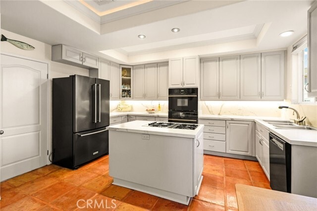 Building Photo - 1827 Barry Ave