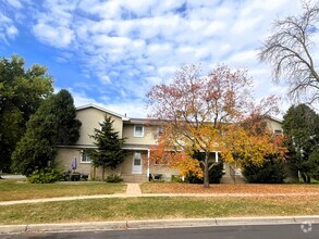 Building Photo - Presidential Estates Townhomes