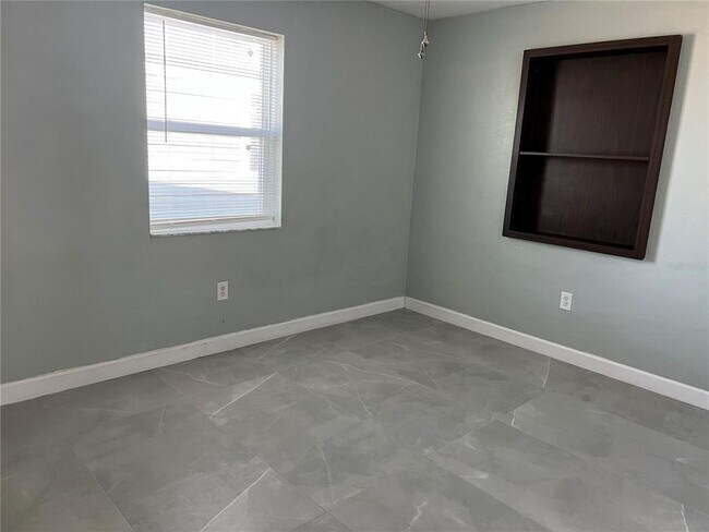 Building Photo - 21130 Gladis Ave