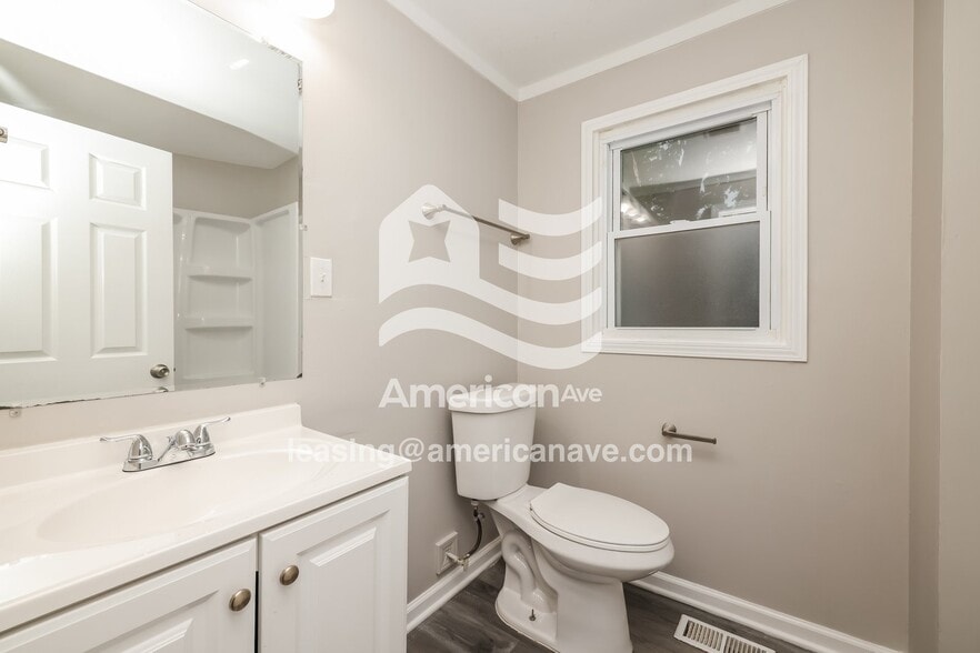 Building Photo - 4509 W Venetian Way