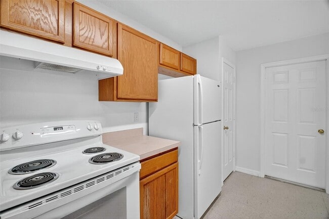 Building Photo - 525 Paulling Dr