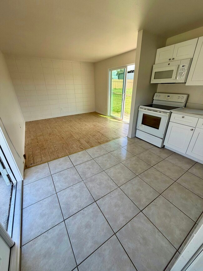 Building Photo - 8134 Krag Dr