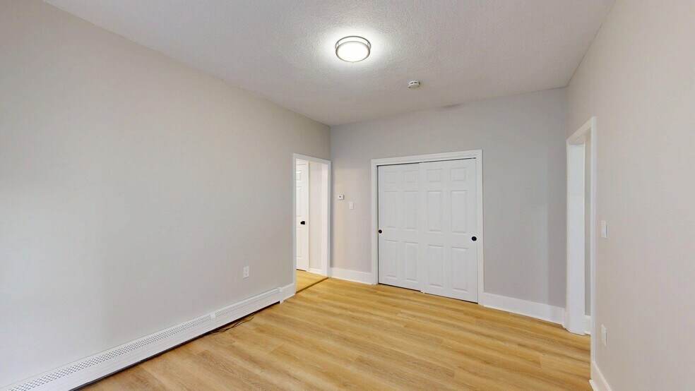 Building Photo - 165 Hichborn St