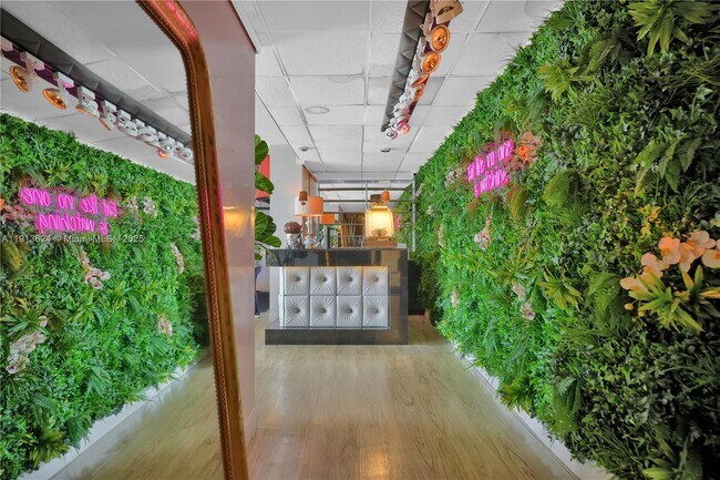 Building Photo - 5555 Collins Ave