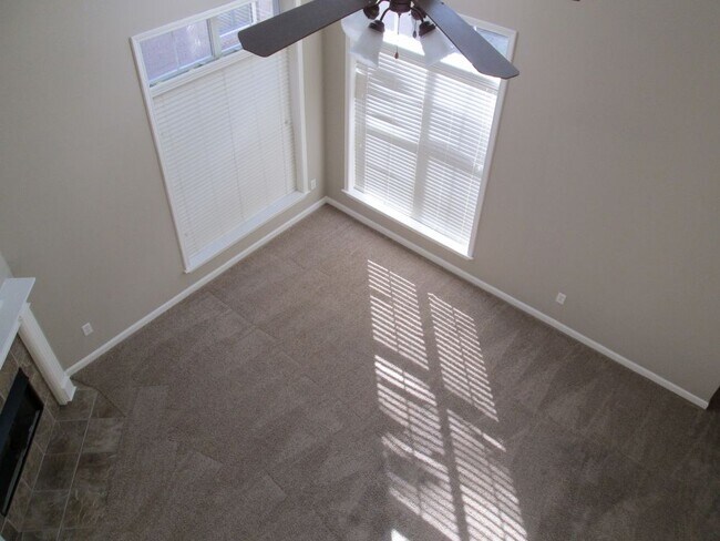 Building Photo - GREAT HOME IN GLEN LAKES